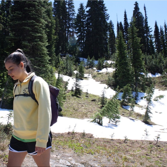 Meet your Posher, Megan - Picture 4 of 6